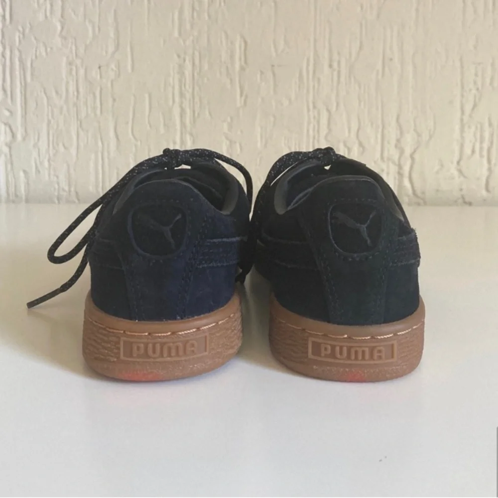 Puma Black Basket Sneakers Kid’s Size 6.5